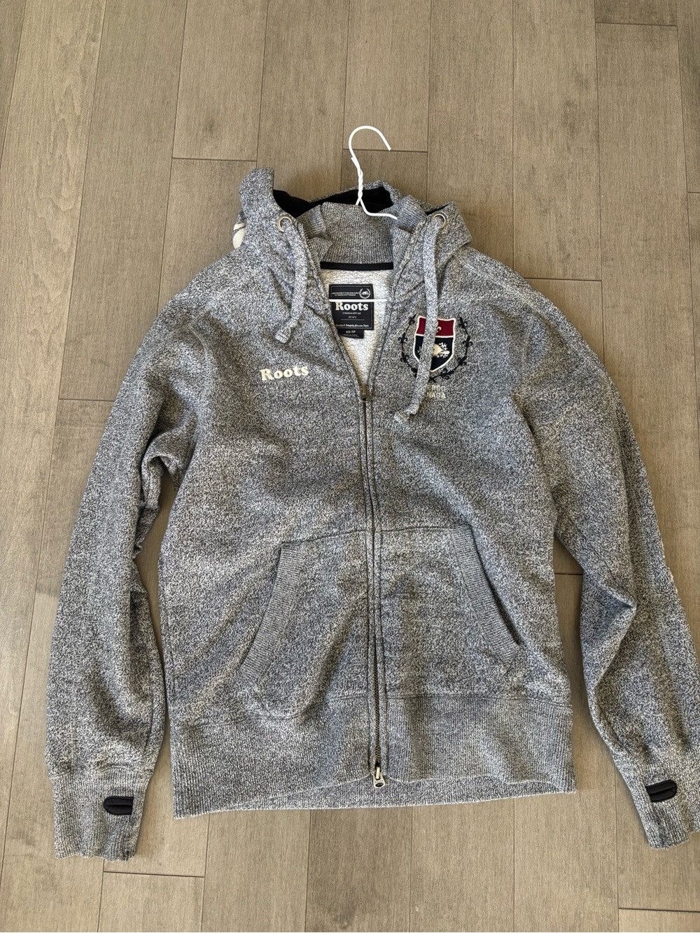 Roots Canada (Quebec) Unisex Gray Full-Zip Hoodie Sweater - Picture 7 of 12